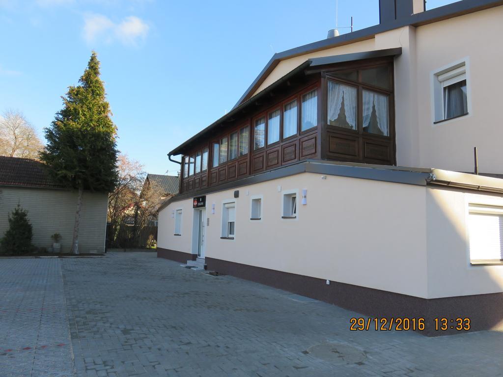 Hotel Haus Berta Braunau am Inn Zewnętrze zdjęcie