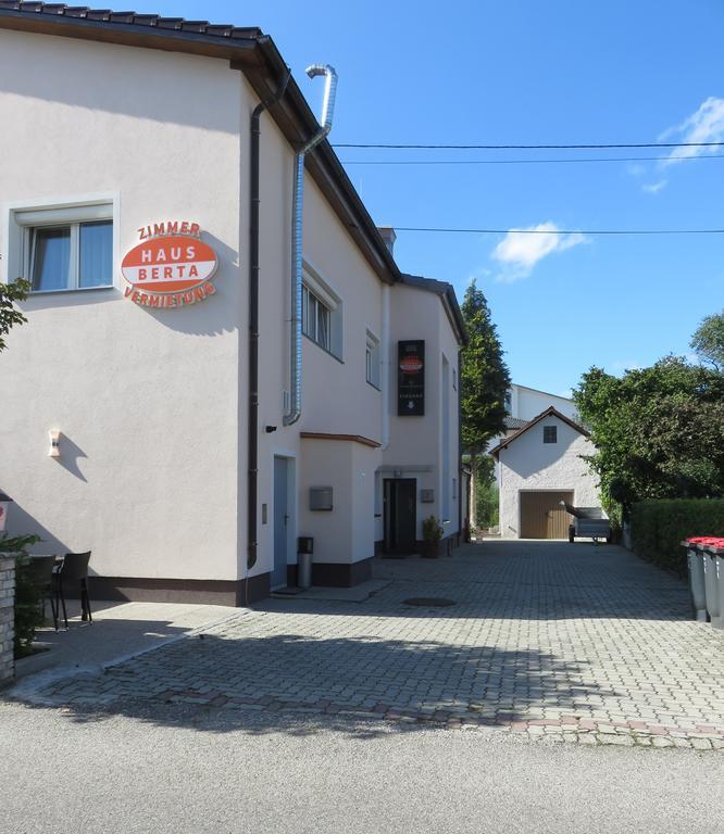 Hotel Haus Berta Braunau am Inn Zewnętrze zdjęcie